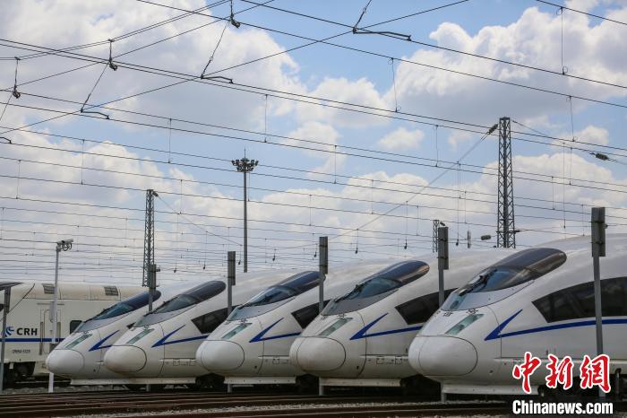 哈鐵管轄高鐵動(dòng)車組?！」F提供