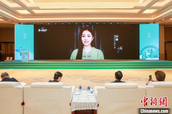 常州籍演員白鹿擔(dān)綱常州文旅大使，為家鄉(xiāng)傾情打CALL?！√凭?攝