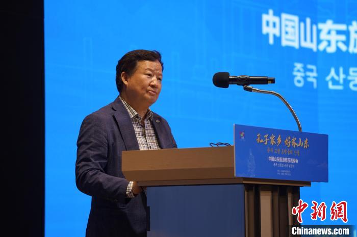 韓國一般旅游業(yè)協(xié)會(huì)副會(huì)長白承弻致辭。　劉旭 攝