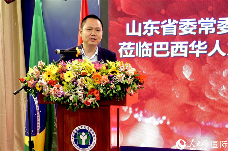 中國駐里約熱內(nèi)盧總領(lǐng)館副總領(lǐng)事王尉育致辭。人民網(wǎng)記者宋亦然攝