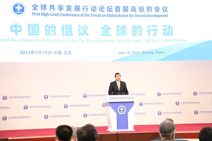 中國國家國際發(fā)展合作署署長羅照輝出席全球共享發(fā)展行動(dòng)論壇首屆高級(jí)別會(huì)議開幕式并發(fā)表歡迎致辭。中國國家國際發(fā)展合作署供圖