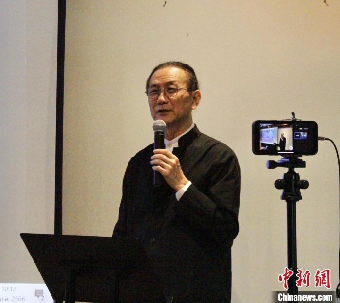 泰國泰中商務(wù)委員會(huì)主席邱威功致辭。<a target='_blank' href='/' _fcksavedurl='/'><p  align=