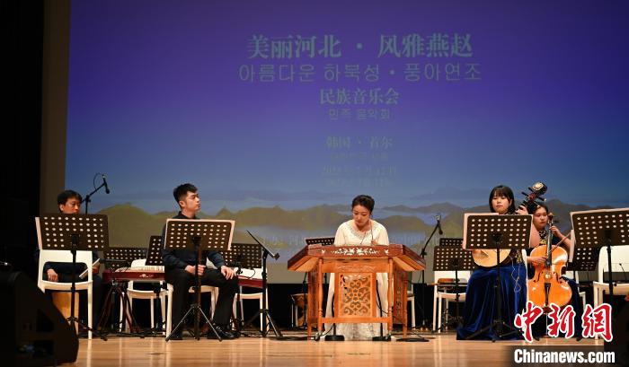 圖為音樂會(huì)現(xiàn)場(chǎng)?！∈谞栔袊幕行墓﹫D