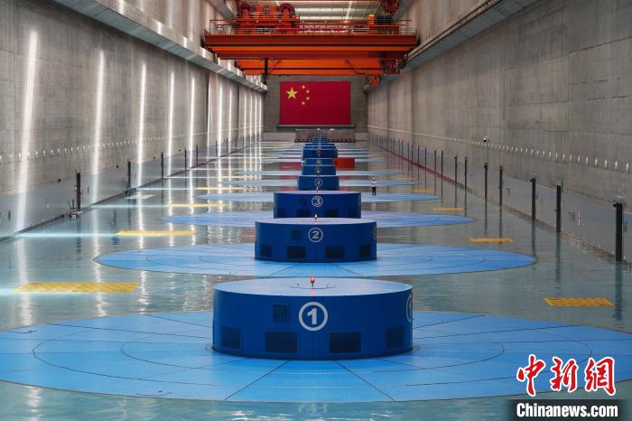 三峽左岸電廠?！￡愋?攝