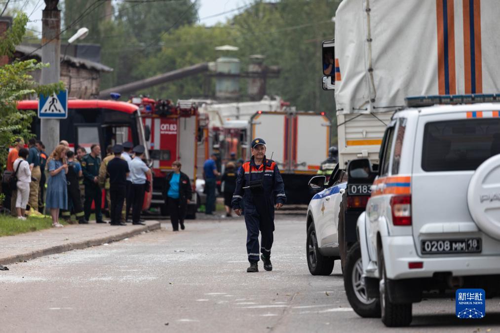 8月9日，在俄羅斯莫斯科州，救援人員在現(xiàn)場工作。