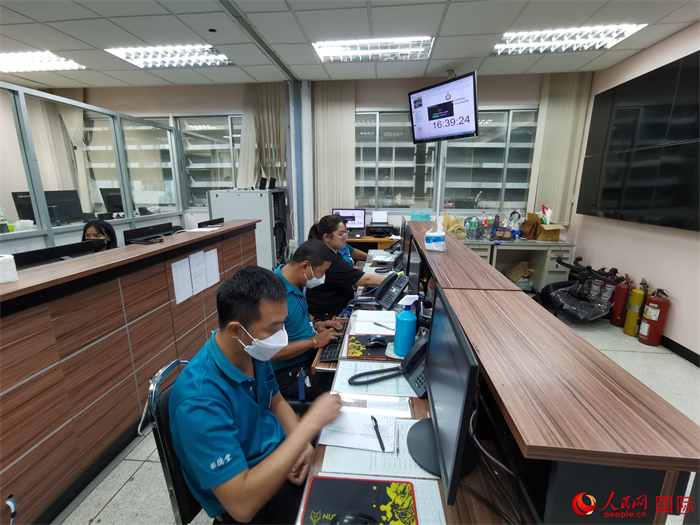 “曼谷無線電中心”工作現(xiàn)場。人民網(wǎng)記者 白元琪攝