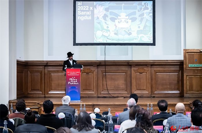 城市建筑與文化創(chuàng)意設(shè)計師卡姆·帕尼薩講述他和四川的故事。人民網(wǎng) 郭錦標(biāo)攝