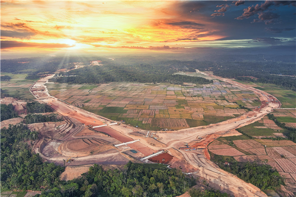 印尼萬丹高速公路項(xiàng)目全景。 中建路橋集團(tuán)供圖