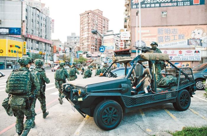 圖為2021年臺陸軍特種作戰(zhàn)指揮部在演習。圖片來源：臺灣《中國時報》。