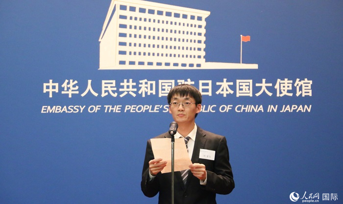 獲獎學生代表、大阪大學博士生劉亞飛發(fā)表感言。人民網(wǎng) 許可攝