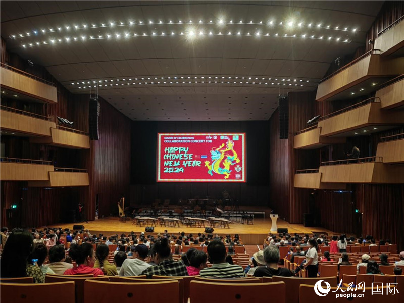 “歡慶之聲—2024歡樂春節(jié)音樂會”14日在泰國瑪希隆王子音樂廳舉行。人民網(wǎng)記者 楊一攝