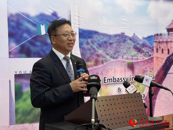 中國駐尼日利亞大使崔建春發(fā)表主旨演講。人民網(wǎng)記者 姜宣攝
