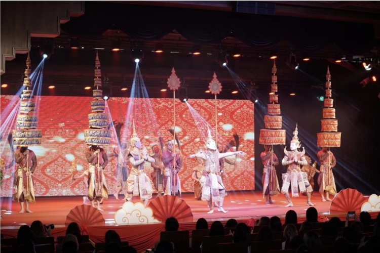 圖為2024“歡樂春節(jié)”中泰互致新春賀辭活動現(xiàn)場。 中國駐泰國大使館文化處供圖