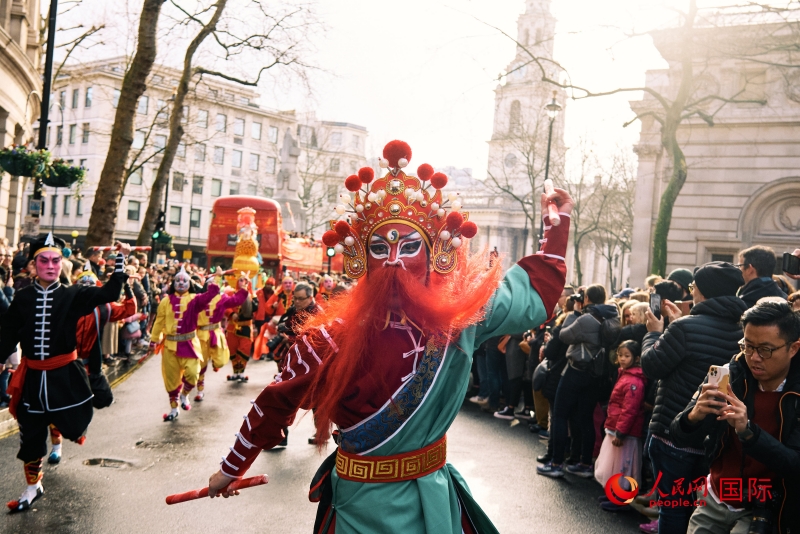 倫敦新春慶典現(xiàn)場。人民網(wǎng) 郭錦標(biāo)、楊浩鵬攝