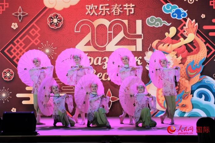 活動現(xiàn)場的精彩演出。于子恒攝