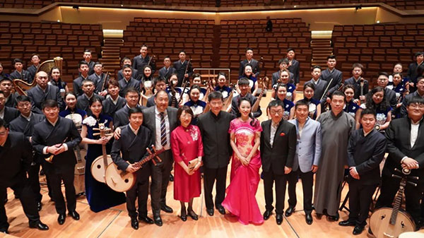 “”天地永樂·中國節(jié)“”音樂會演出人員合影。中國駐德國大使館供圖