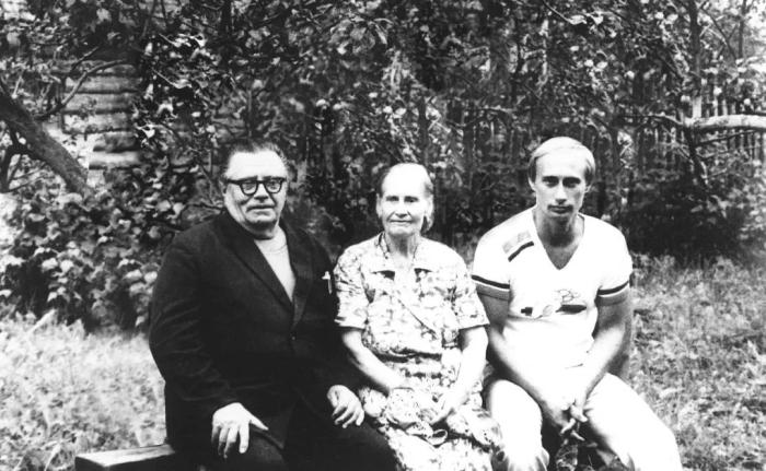 從圣彼得堡到莫斯科，普京從政大事記：下一個(gè)六年怎么走？