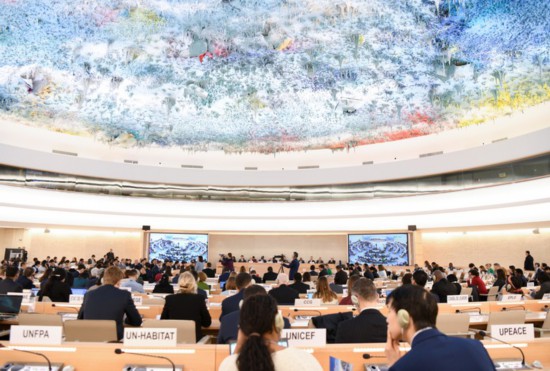 這是1月23日在瑞士日內(nèi)瓦拍攝的聯(lián)合國人權(quán)理事會第四輪國別人權(quán)審議現(xiàn)場。新華社記者連漪攝