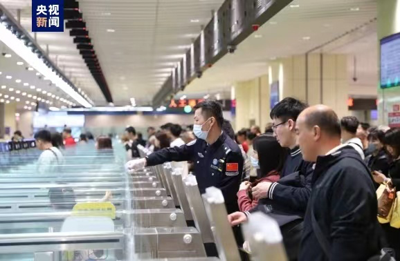 灣區(qū)速評丨多項(xiàng)數(shù)據(jù)破紀(jì)錄 人才何以在灣區(qū)成潮？