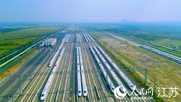 南京動(dòng)車段南通動(dòng)車所。人民網(wǎng)記者 王繼亮攝