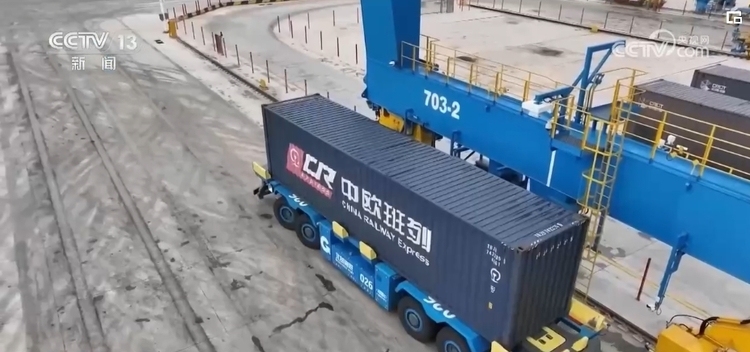 便企服務(wù)實(shí)打?qū)?為企業(yè)“出?！北ｑ{護(hù)航 經(jīng)濟(jì)發(fā)展“添”動(dòng)力