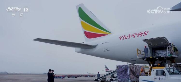 開(kāi)年拼經(jīng)濟(jì)號(hào)角吹響 多領(lǐng)域釋放穩(wěn)開(kāi)局積極信號(hào)