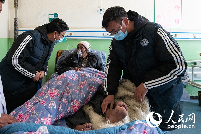 震中日記｜“謝謝，曼巴啦！”