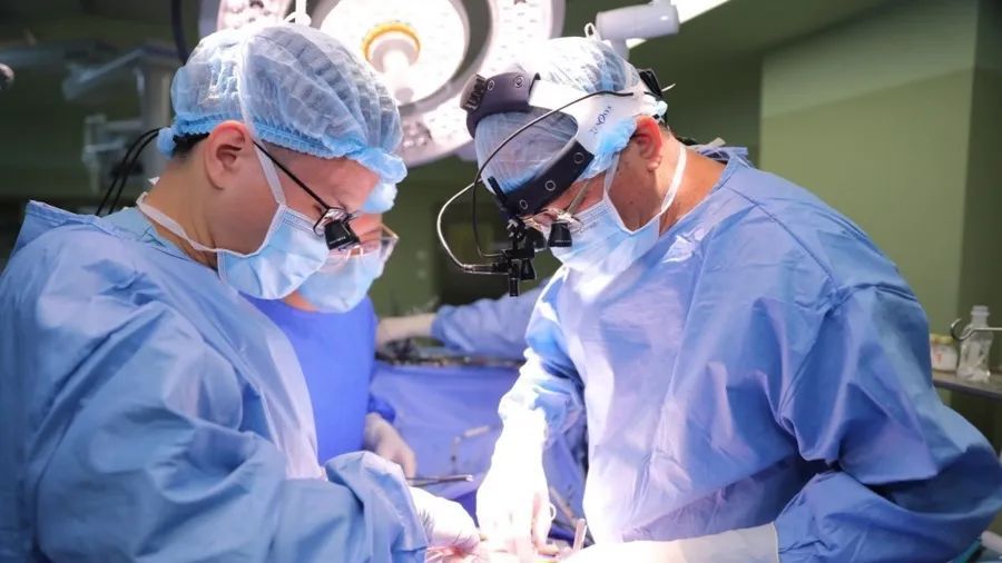 17歲少年咳嗽發(fā)熱15天，找不到感染原因！一查心臟更嚇人！上海醫(yī)生出手→