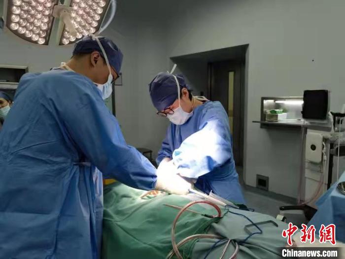 “格?；ㄖ異?ài)”為561人次西藏患兒開展髖關(guān)節(jié)愛(ài)心手術(shù)