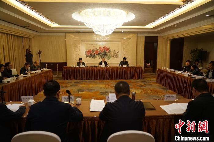 圖為座談會現(xiàn)場。　潘雨潔 攝