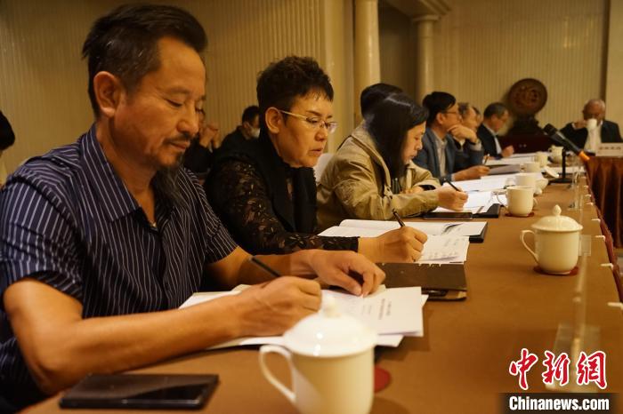 圖為座談會現(xiàn)場。　潘雨潔 攝