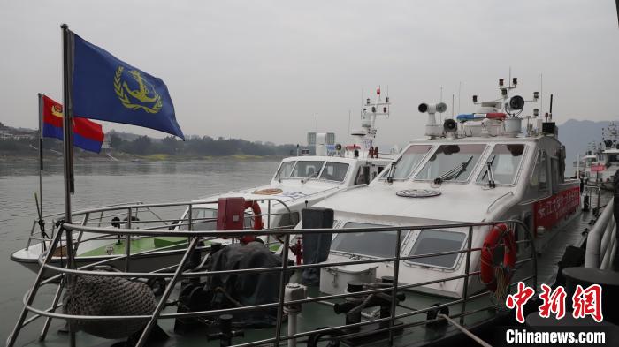 聯(lián)合巡江守護(hù)活動現(xiàn)場。　江安縣融媒體中心 攝