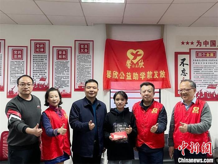 在湘求學的西藏女孩：“我淋過雨，也想努力為別人撐把傘”