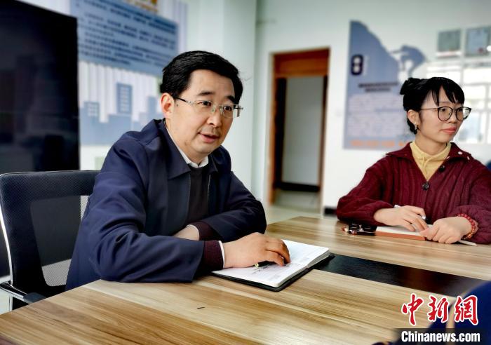 （兩會聲音）全國政協(xié)委員趙海興：師者為師亦為范，建議設(shè)教師理想信念教育基地