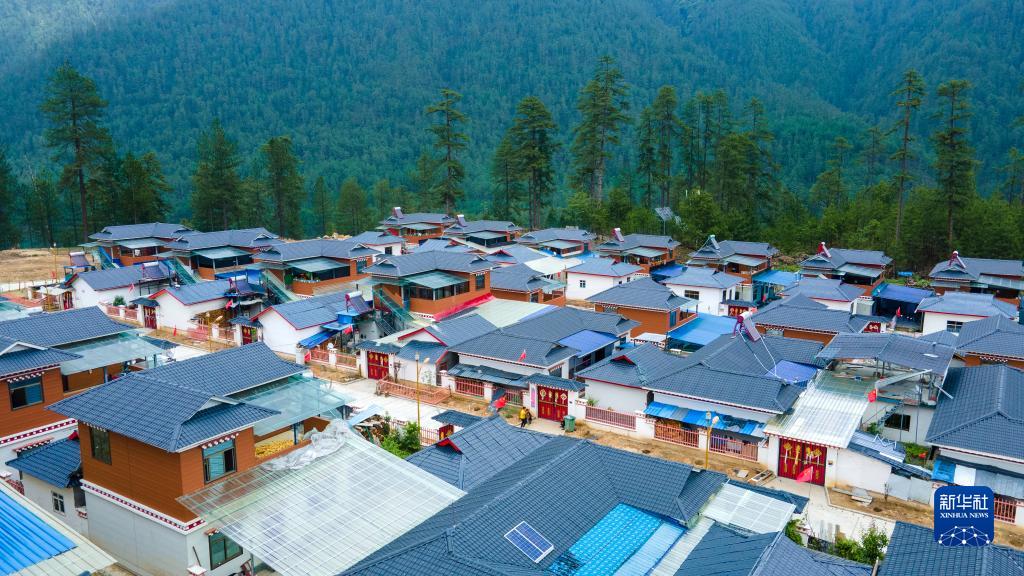 西藏林芝：易地搬遷，迎來幸福新生活