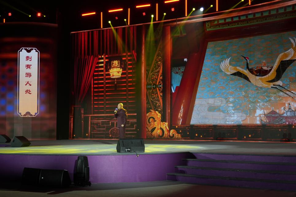 《菩薩蠻·黃鶴樓》節(jié)目現(xiàn)場。人民網(wǎng)記者 于凱攝