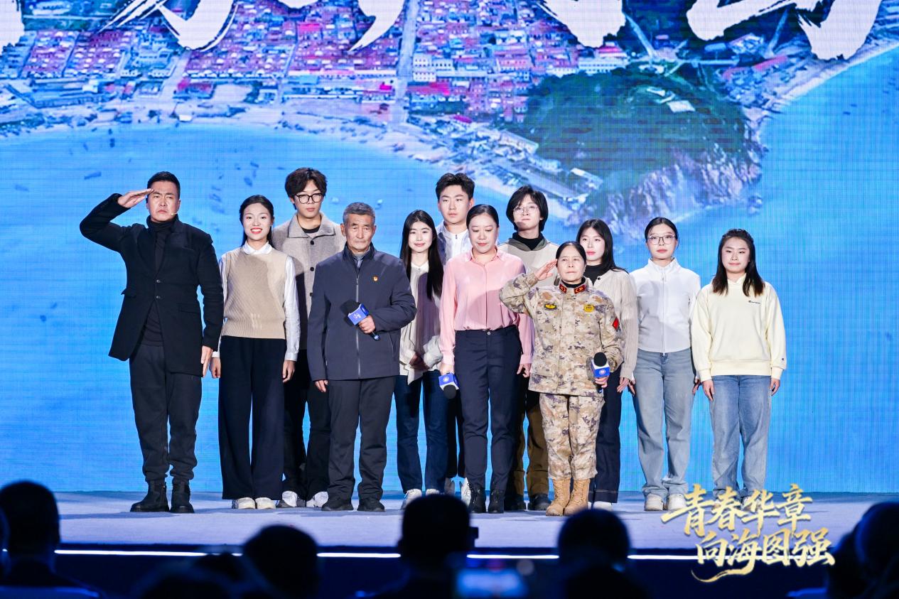 那志東、王仕花、王加輝、秦芳共同講述“平凡中的堅(jiān)守”。主辦方供圖