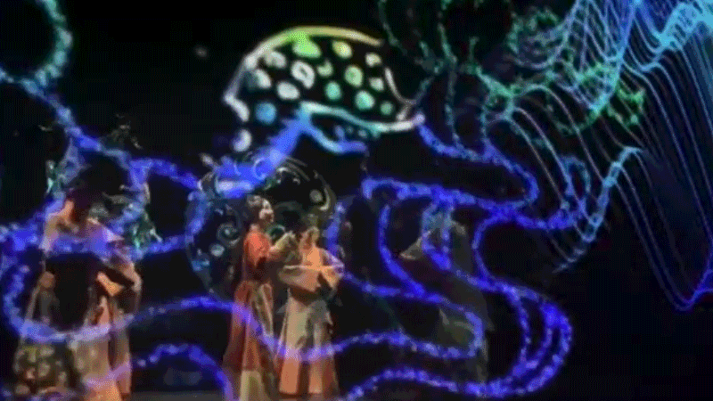 馬王堆復(fù)原動態(tài)展《一念·辛追夢》以多媒體視覺影像，為觀眾提供沉浸式視聽感受。