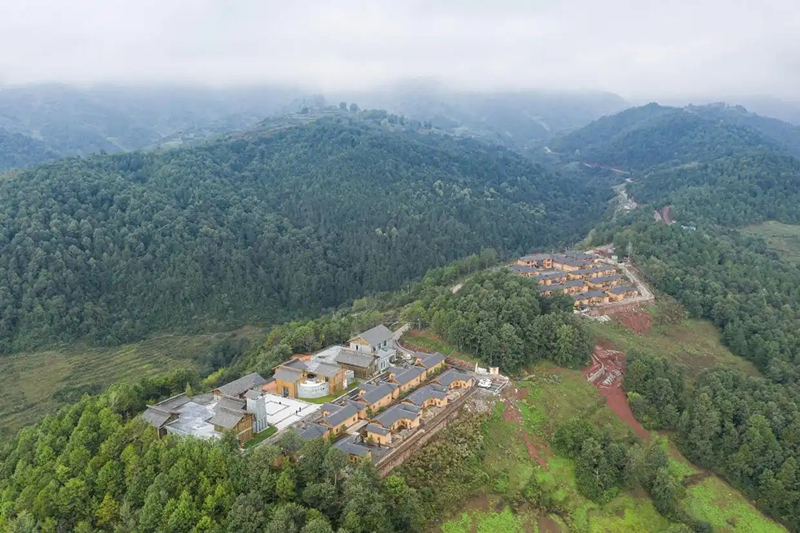 2020年10月13日拍攝的三河村新村聚居點(diǎn)。