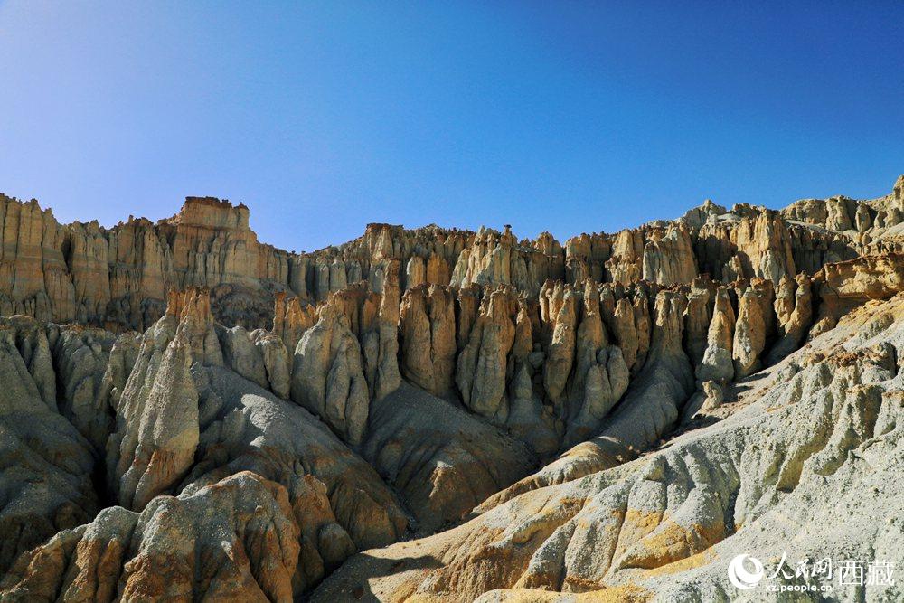 札達(dá)土林。人民網(wǎng) 李海霞攝