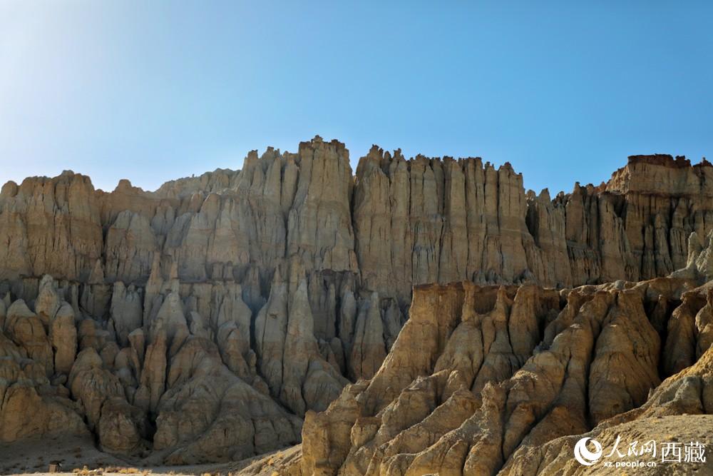 札達(dá)土林。人民網(wǎng) 李海霞攝