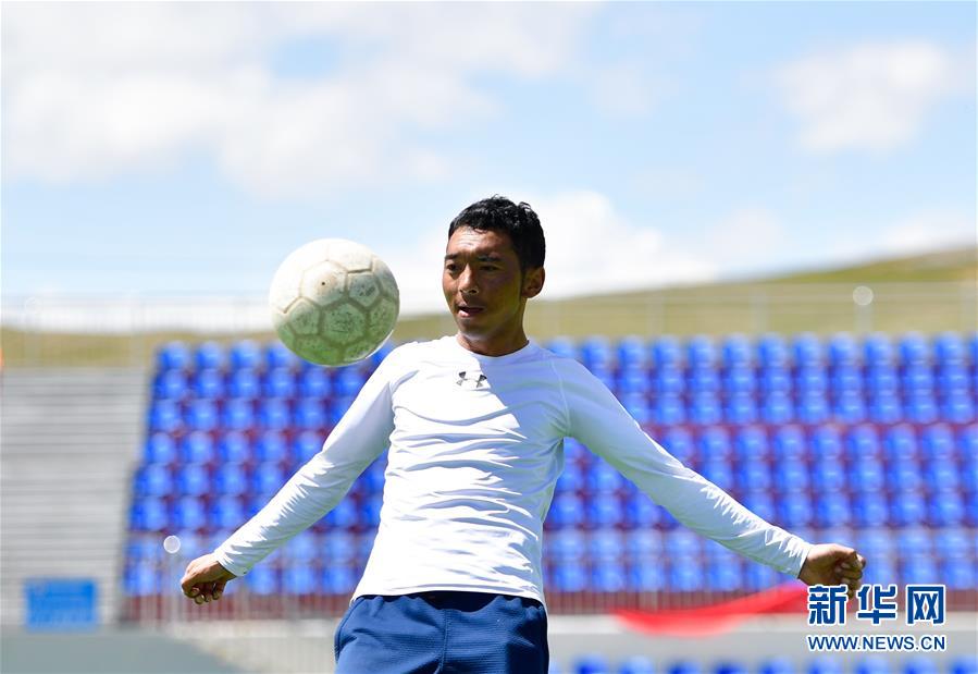 （走向我們的小康生活）（8）青?，敹啵狐S河源的幸福村