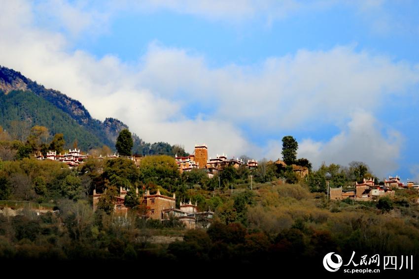 丹巴美景。李永安攝