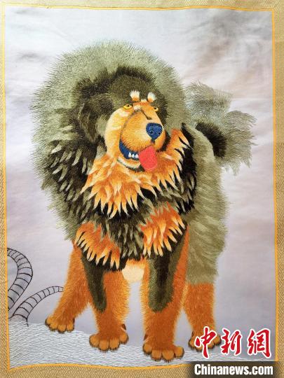 圖為藏繡作品?！∑钤鲚?攝