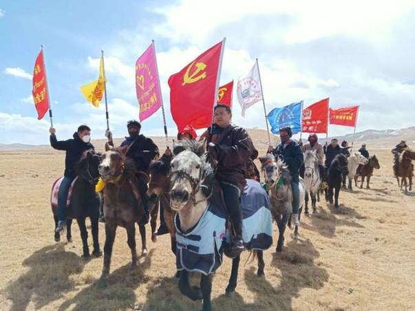 青?，斍撸厚R背宣講隊(duì)助推“1號(hào)”文件入腦走心