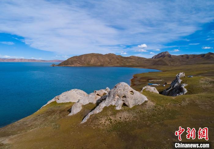 “黃河之源、千湖之縣”青?，敹啵?022年治理草原10萬畝