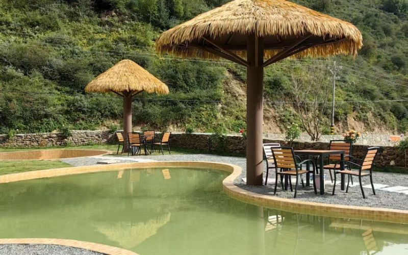 興疆溝溫泉。道孚縣融媒體中心供圖