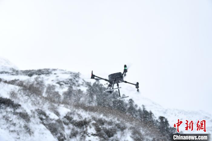 圖為無人機檢跡?！〗有?攝