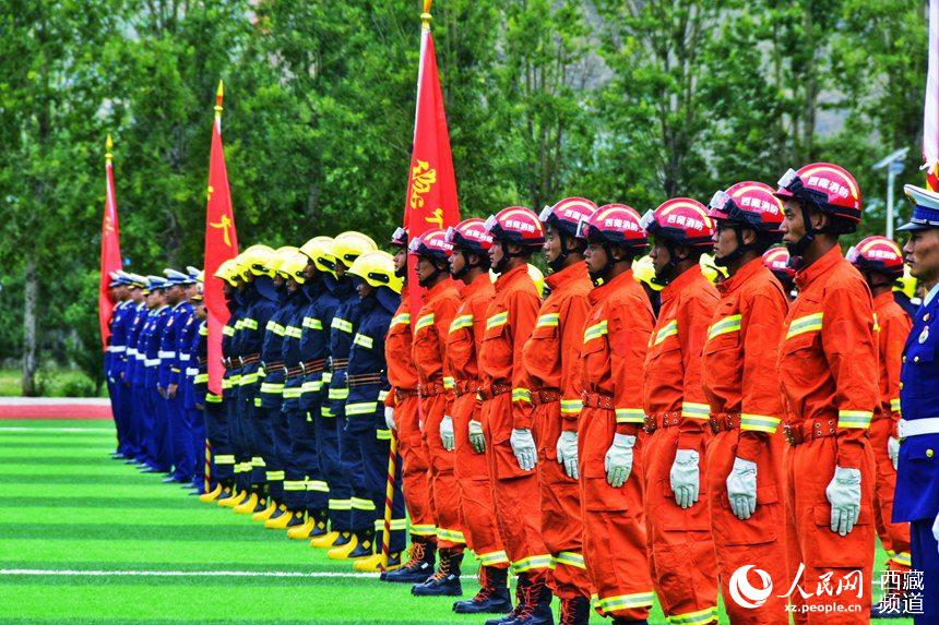 誓師大會現(xiàn)場。人民網(wǎng) 李海霞 攝