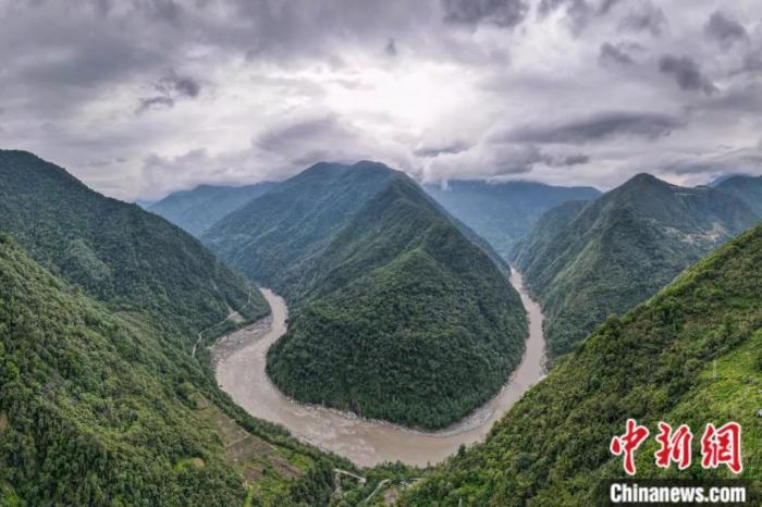 林多大拐彎。